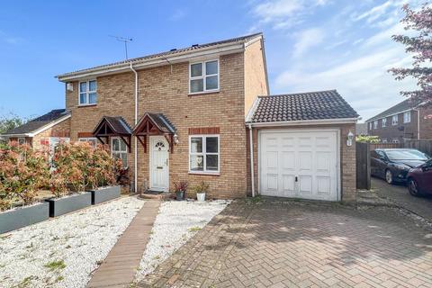 63 Barnwell Drive, Hockley, SS5 4UZ