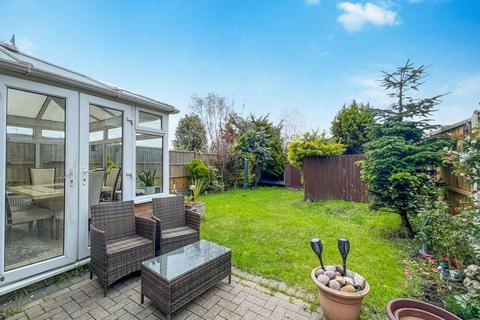 63 Barnwell Drive, Hockley, SS5 4UZ