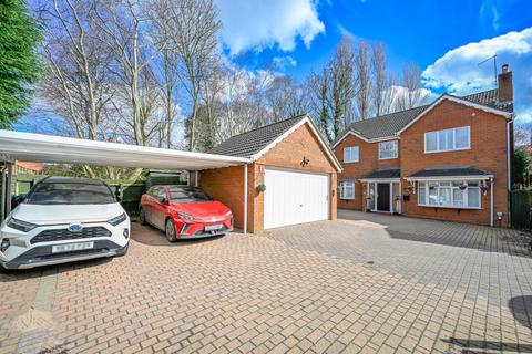 4 bedroom detached house for sale, Coppice Close, Staffordshire WS6