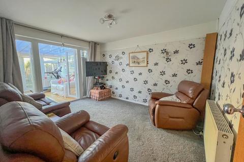 12 Broad Walk, Hockley, SS5 5DD