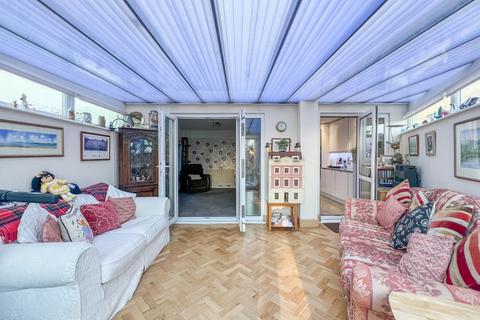 12 Broad Walk, Hockley, SS5 5DD