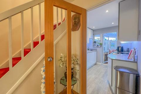 12 Broad Walk, Hockley, SS5 5DD