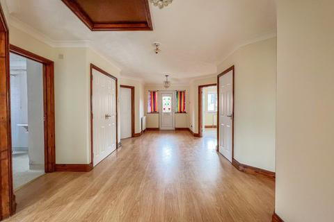 45 Central Avenue, Rochford, SS4 3BG