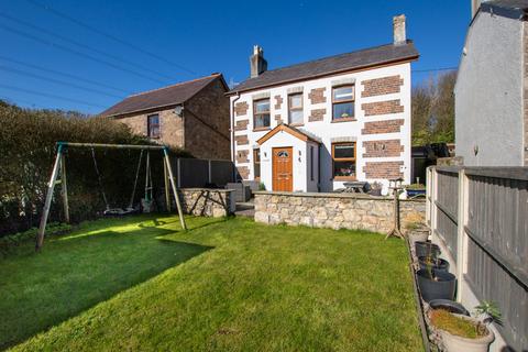 2 bedroom detached house for sale, Tyn Lon, Treborth, Bangor, Gwynedd, LL57