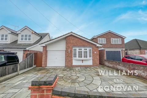 2 bedroom detached bungalow for sale, Stanley Road, Ashingdon