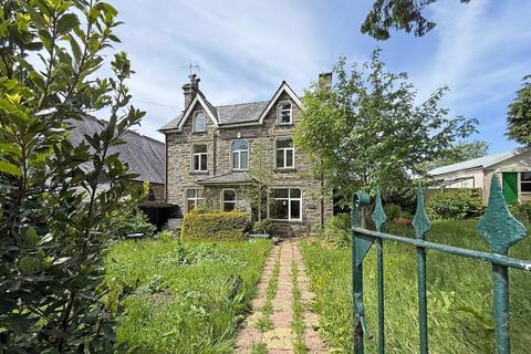 4 bedroom detached house for sale, Manod Road, Blaenau Ffestiniog, Gwynedd, LL41