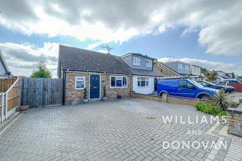 54 Burnham Road, Hullbridge, Hockley, SS5 6BQ