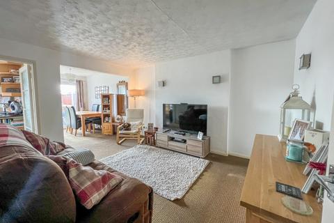 54 Burnham Road, Hullbridge, Hockley, SS5 6BQ