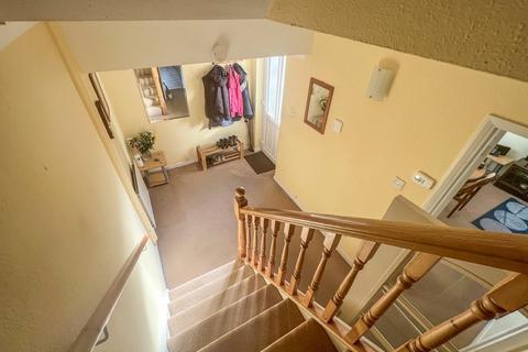 16 Cedar Walk, Canewdon, Rochford, SS4 3QL