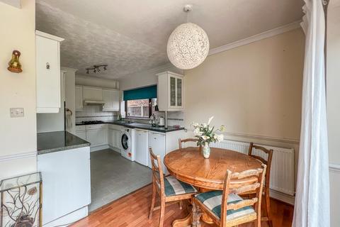 9 Coventry Close, Hullbridge, Hockley, SS5 6BB