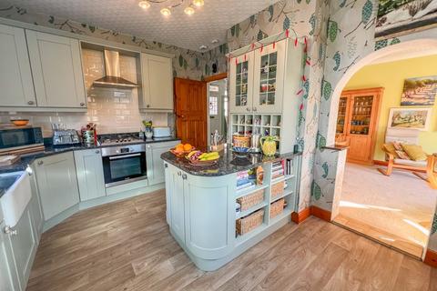 16 Hawkwell Road, Hockley, SS5 4DA