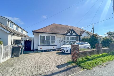 43 Hawkwell Road, Hockley, SS5 4DD