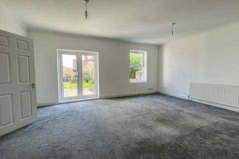 43 Hawkwell Road, Hockley, SS5 4DD