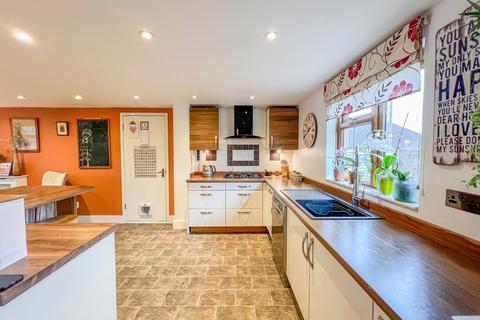 52 Broadlands Road, Hockley, SS5 5DS