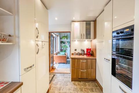52 Broadlands Road, Hockley, SS5 5DS