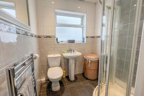 14 Harrogate Road, Hockley, SS5 5HT