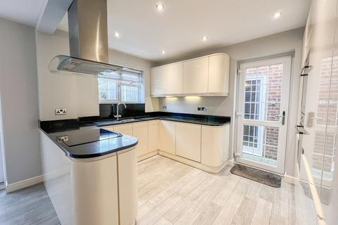 9 Barnwell Drive, Hockley, SS5 4UZ