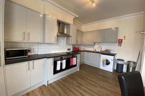 1 bedroom in a house share to rent - Mill Road, Second Floor Right CB1