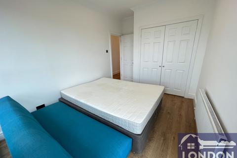 2 bedroom flat to rent, Medway Street, St James, London SW1P
