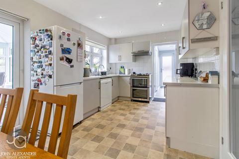 43 Anchor Road, Tiptree, Colchester, CO5 0AP
