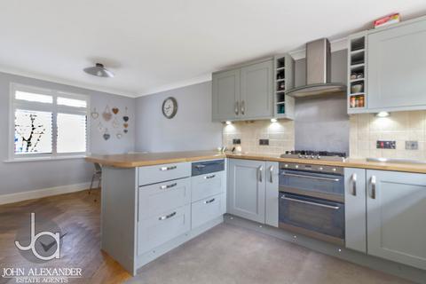 7 Tew Close, Tiptree, Colchester, CO5 0RW