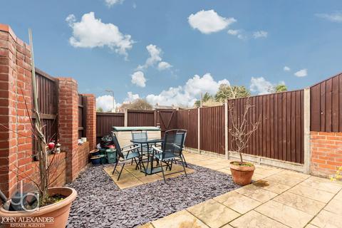 3 bedroom end of terrace house for sale, Reynard Heights, Colchester