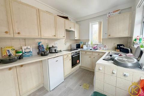 1 bedroom in a house share to rent, Beckingham Road, Guildford