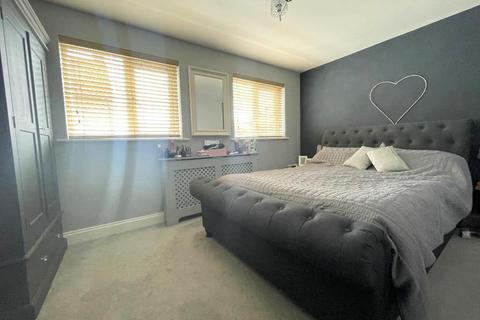 3 bedroom semi-detached house for sale, Swan Gardens, Britain Street, Dunstable, Bedfordshire, LU5 4GX