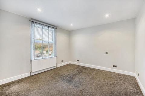 2 bedroom flat to rent - Half Acre Road, Hanwell, London, W7 3JH