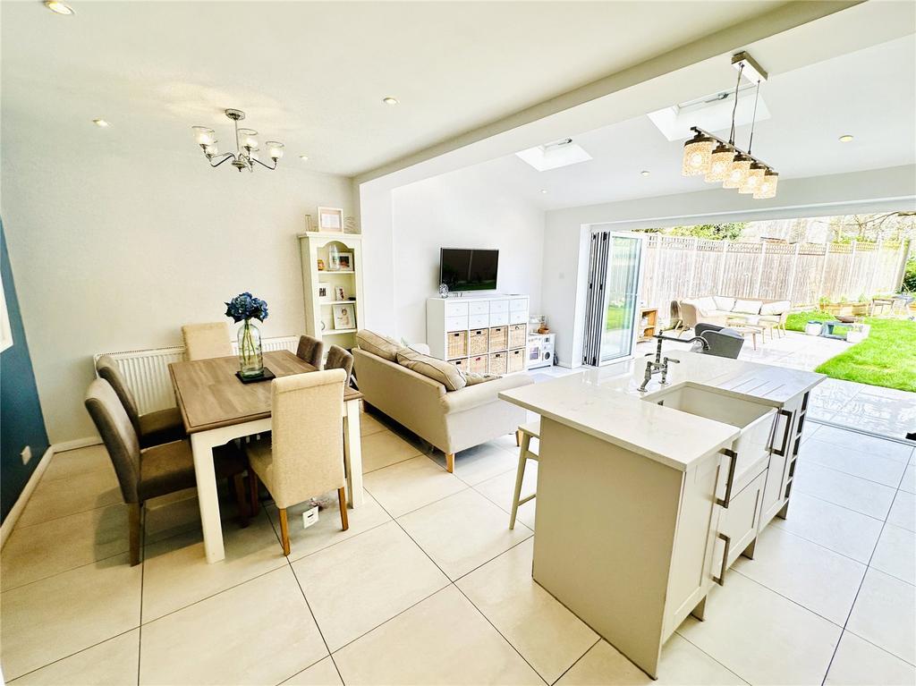 South Park Hill Road, South Croydon, CR2 4 bed semidetached house for