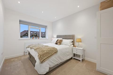 4 bedroom end of terrace house for sale, Torcross Road, Ruislip, HA4