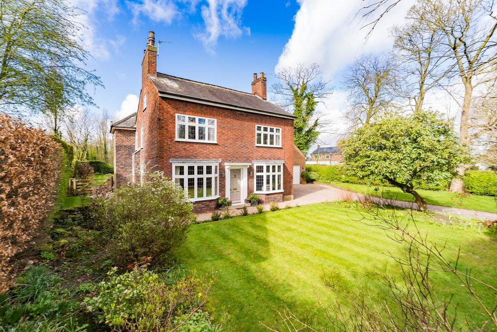 NEW KINKNALL, 19 Hob Hey Lane, Culcheth 5 bed farm house for sale £