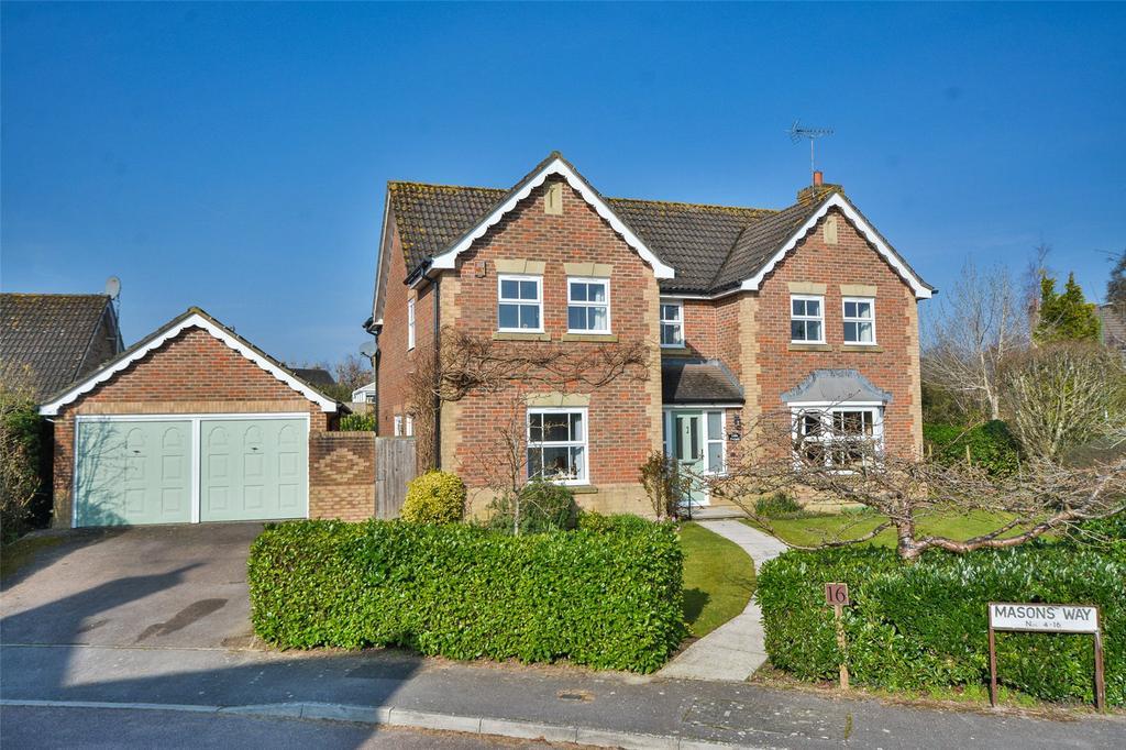 Masons Way, Codmore Hill, Pulborough, West Sussex, RH20 4 bed detached