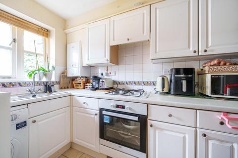 2 bedroom terraced house for sale, Oakcroft Close, Pinner, Middlesex