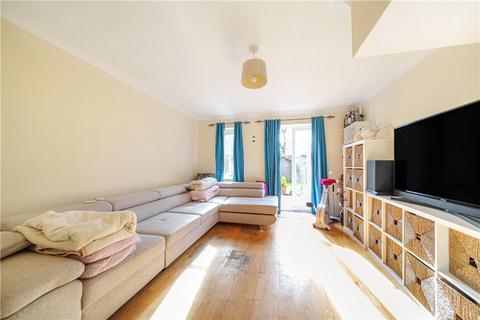 2 bedroom terraced house for sale, Oakcroft Close, Pinner, Middlesex