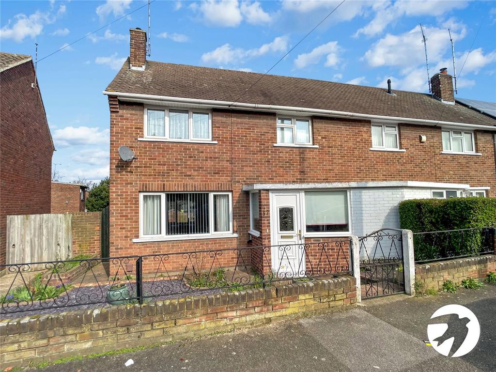 Cavell Crescent, Dartford, Kent, DA1 2 bed end of terrace house for