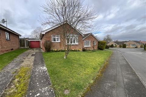 2 bedroom bungalow for sale, Old Quarry Avenue, Kiveton Park, Sheffield, S26 5RW