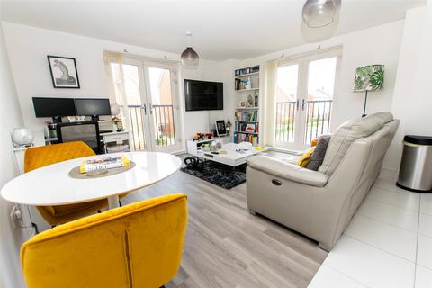 2 bedroom apartment for sale, Galapagos Grove, Milton Keynes MK3