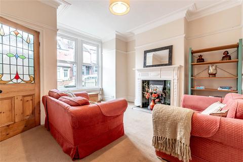 32 De Lacy Mount, Leeds, LS5 3JF