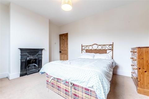 32 De Lacy Mount, Leeds, LS5 3JF