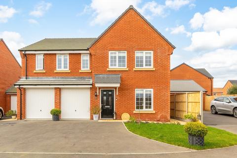 5 bedroom detached house for sale, Ernie White Close, Saxilby, Lincoln, Lincolnshire, LN1 4AT