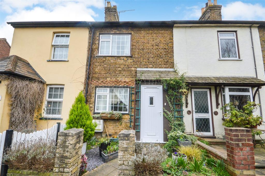 Cambridge Road, Sawbridgeworth... 2 bed terraced house £285,000