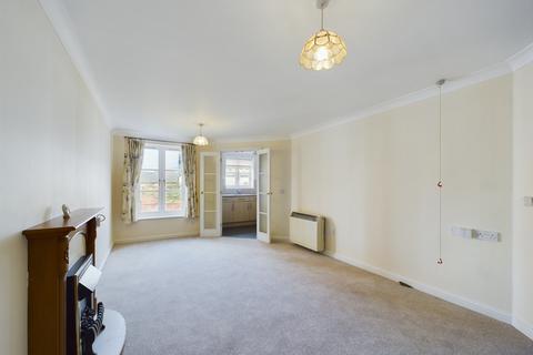 1 bedroom retirement property for sale, Paynes Park, HITCHIN, SG5
