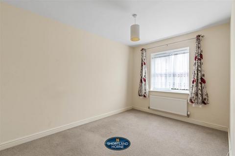 3 bedroom terraced house for sale, Gwendolyn Drive, Binley, Coventry, CV3 1JZ