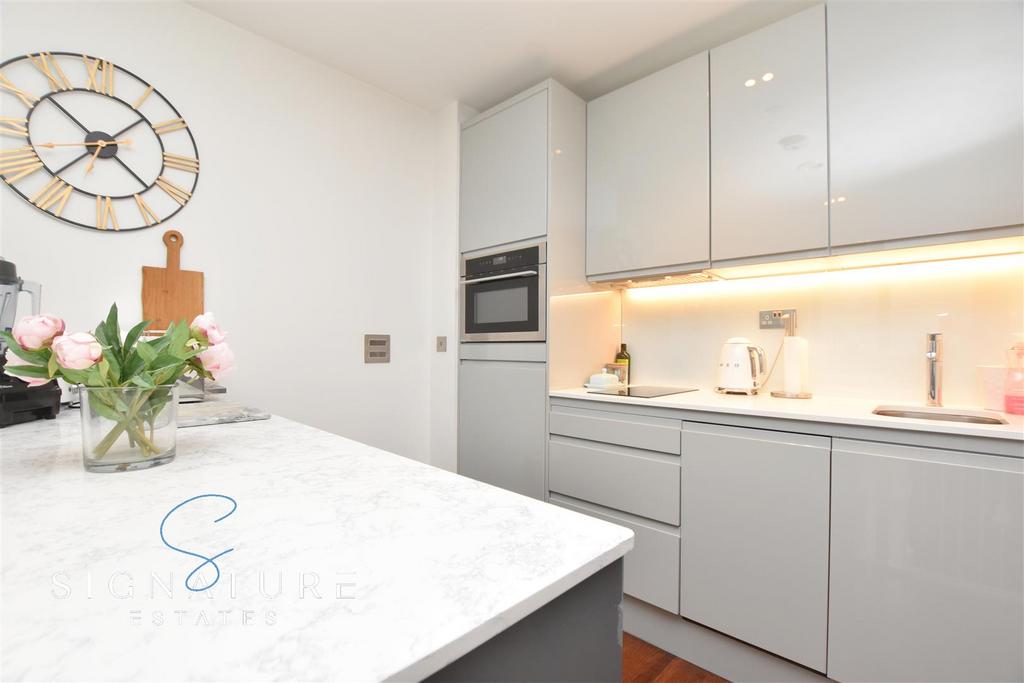 Kitchen1.jpg