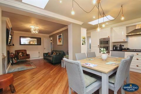 353 Ansty Road, Wyken, Coventry, CV2 3FN