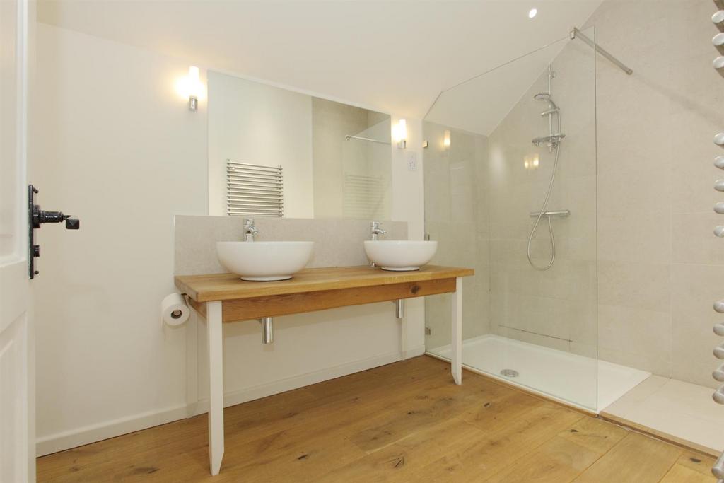 Badgers Corner ensuite