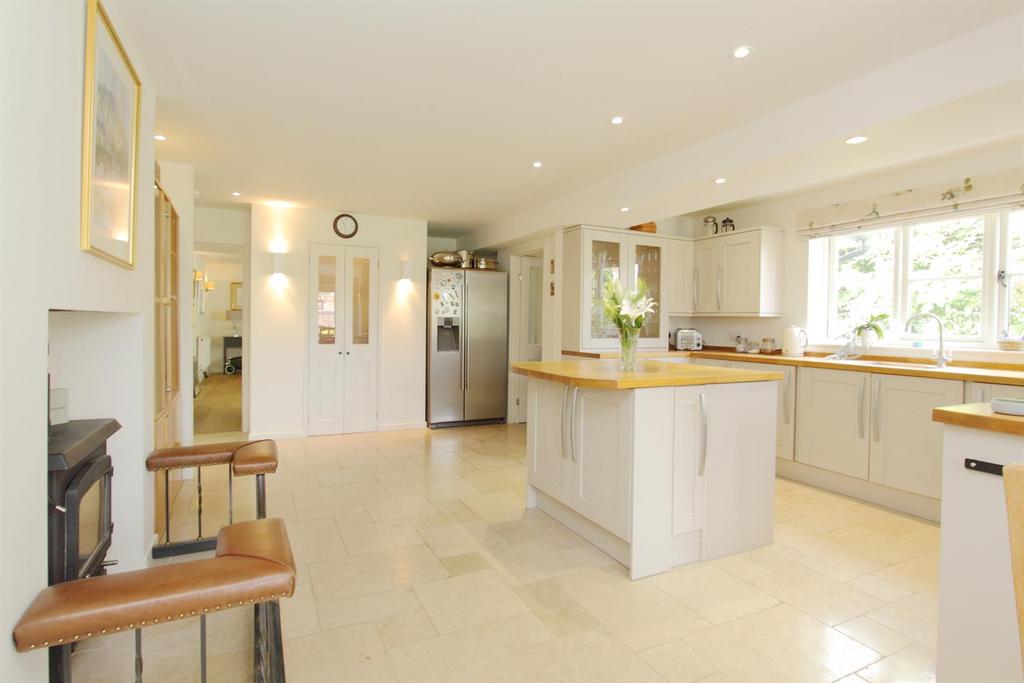 Badgers Corner kitchen/breakfast room