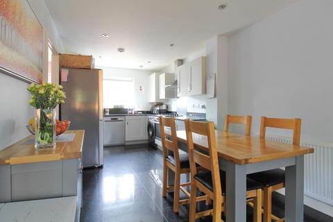 32 Hare Meadow, Great Barford, Bedford, MK44 3ES