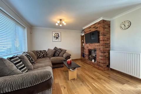 3 bedroom semi-detached house for sale, Deanery Hill, Bocking, Braintree CM7